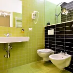 Interno 45 3*