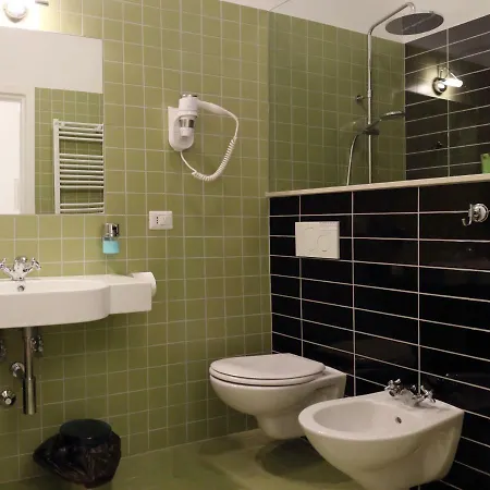 Interno 45 3*
